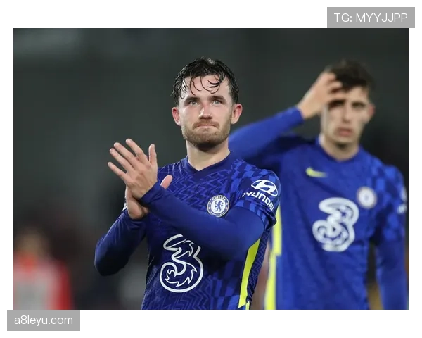 奇尔韦尔进攻端再显锋芒,边后卫成球队争胜关键 奇尔韦尔进攻端再显锋芒,边后卫成球队争胜关键