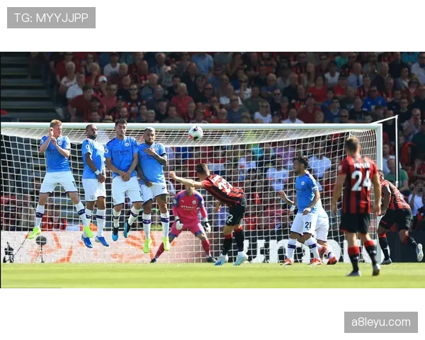 米利唐:速度与技术兼备的后防核心,持续提升球队防线竞争力 米利唐:速度与技术兼备的后防核心,持续提升球队防线竞争力