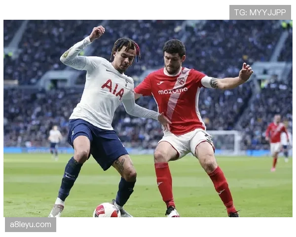 若昂·维埃拉关键发挥助球队逆转，英超赛场再显决胜本色