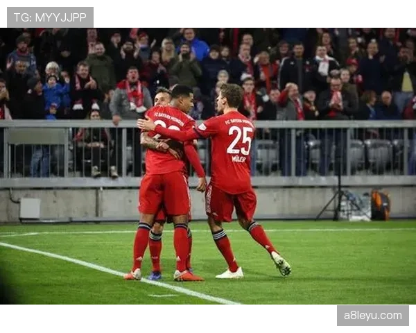 格纳布里以职业精神激励全队,训练赛场双线闪耀 格纳布里以职业精神激励全队,训练赛场双线闪耀